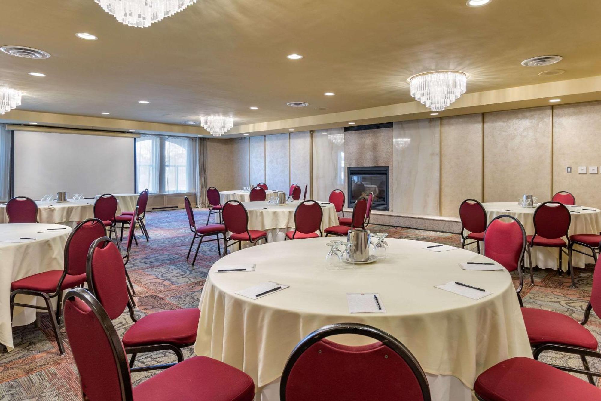 The Fort Garry Hotel Spa And Conference Centre, Ascend Hotel Collection Winnipeg Exterior foto