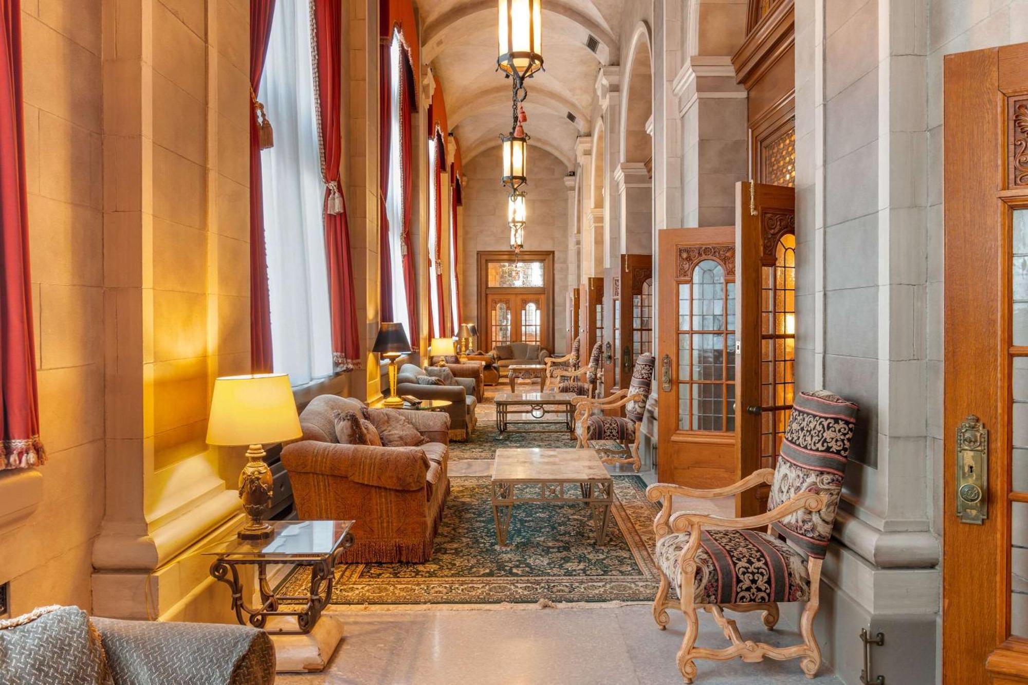 The Fort Garry Hotel Spa And Conference Centre, Ascend Hotel Collection Winnipeg Exterior foto